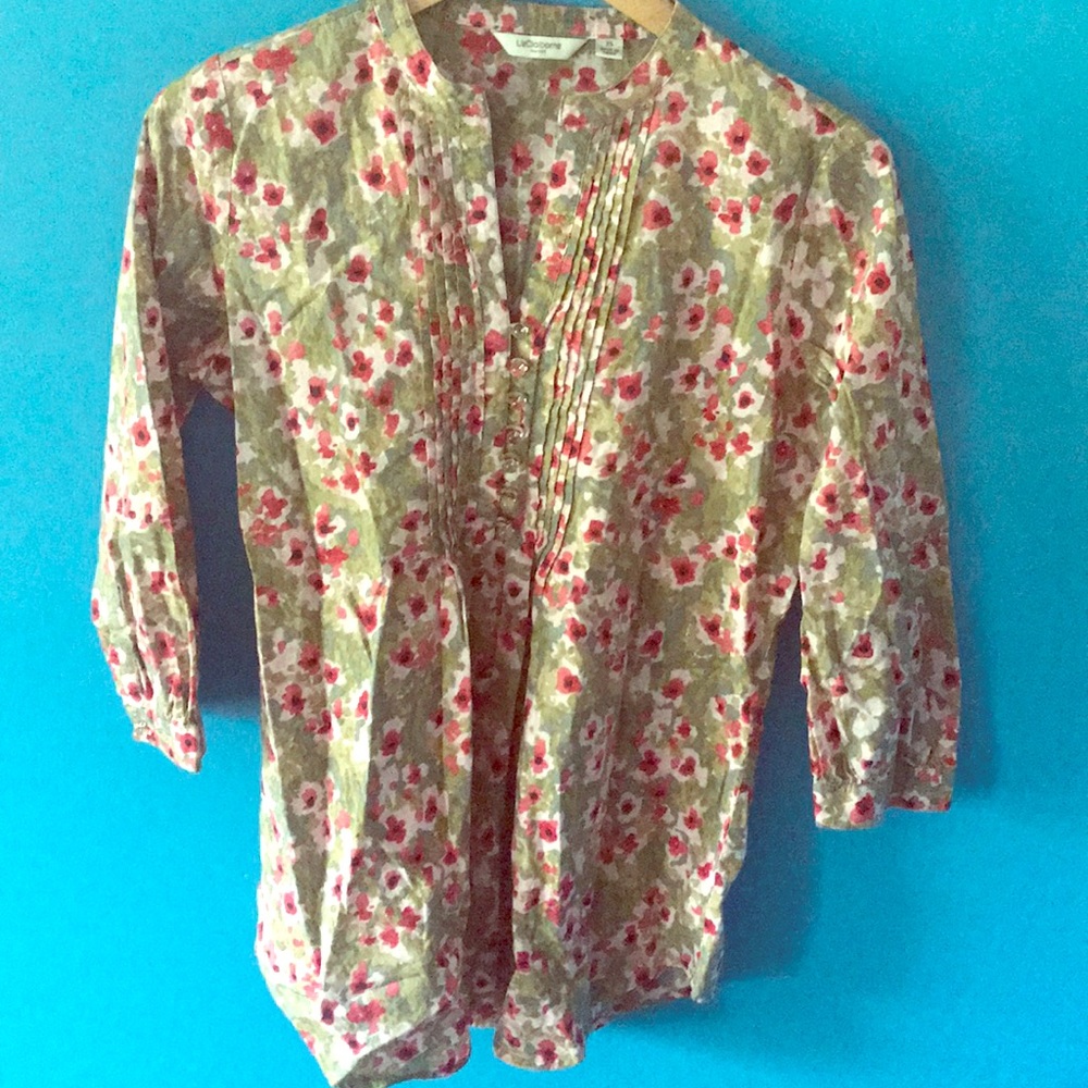 floral top with cool buttons